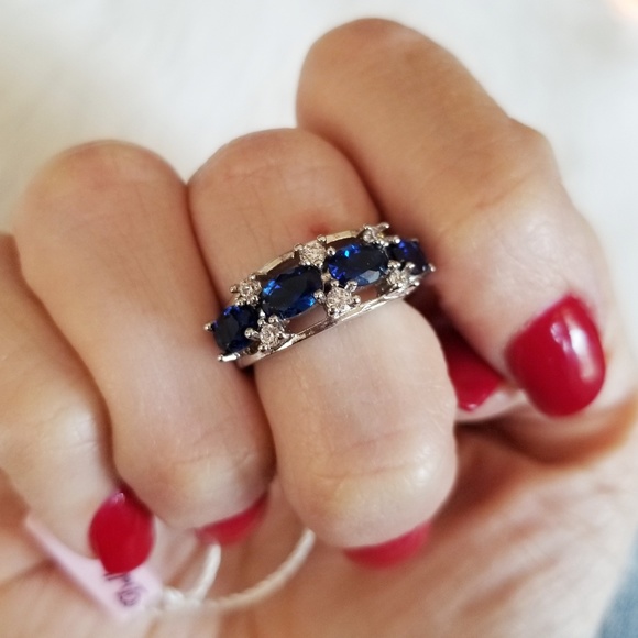 Della Ama Jewelry - Della Ama Sapphire Size 5 Ring